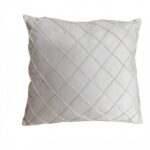 Throw Pillow Diamond-Patterned Throw Pillow